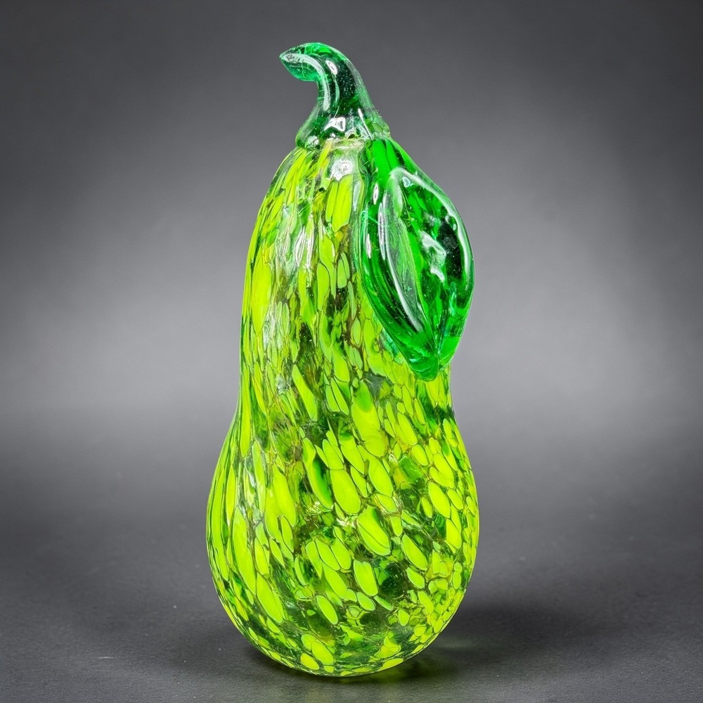 Art Glass Pear Figurine Hand Blown Lime Emerald Green Speckled Paperweight VTG
